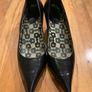 Gucci black heels/pumps size women’s 8